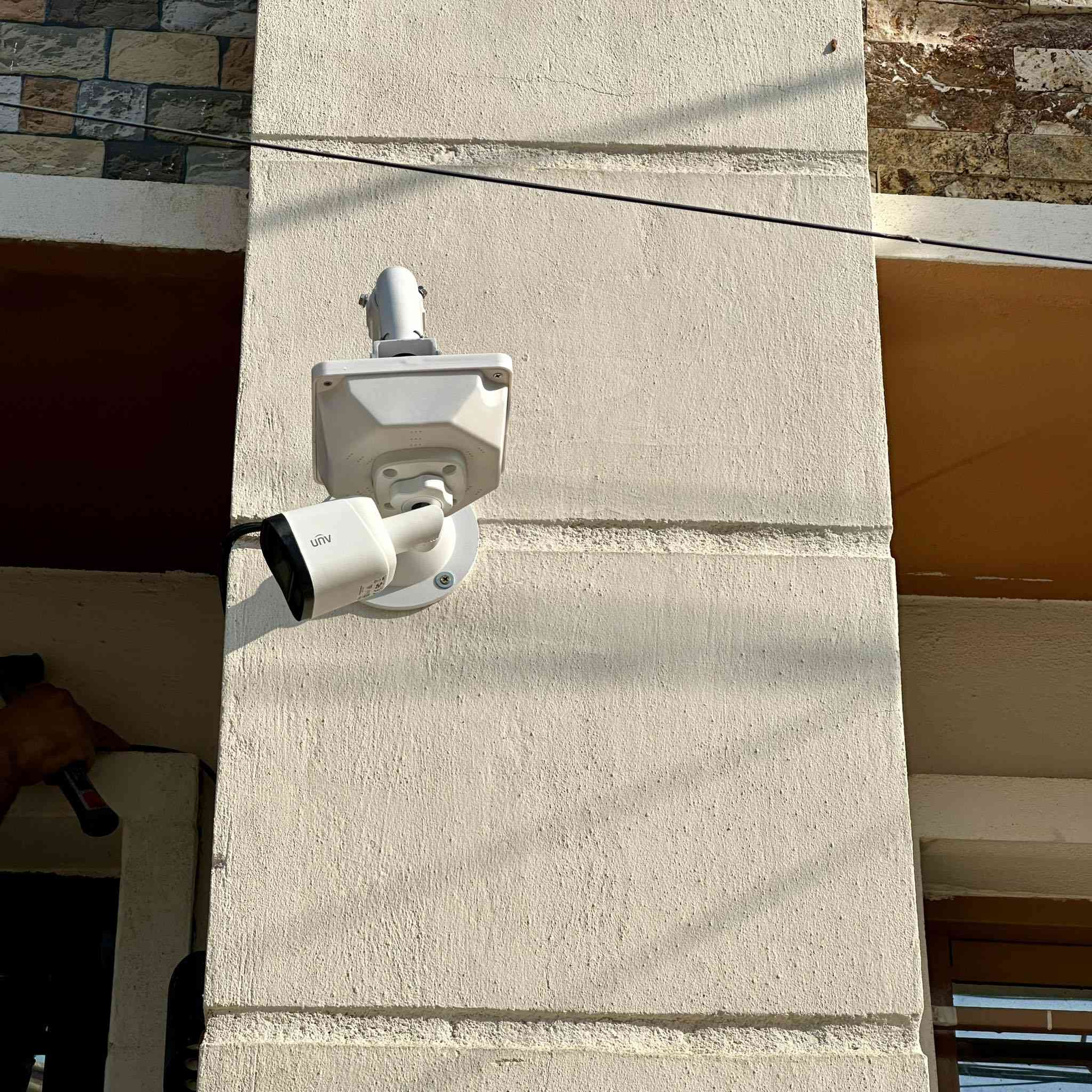 من اعمالنا تنصيب منظومة كاميرات UNV بدقة 5MP
Installation of UNV CCTV Surveillance System – 5MP Resolution
Professional Setup, Configuration & Testing
Including UPS Power Backup for Uninterrupted Operation
📩 For inquiries, please contact us via private message
📞 Or call: ***********
