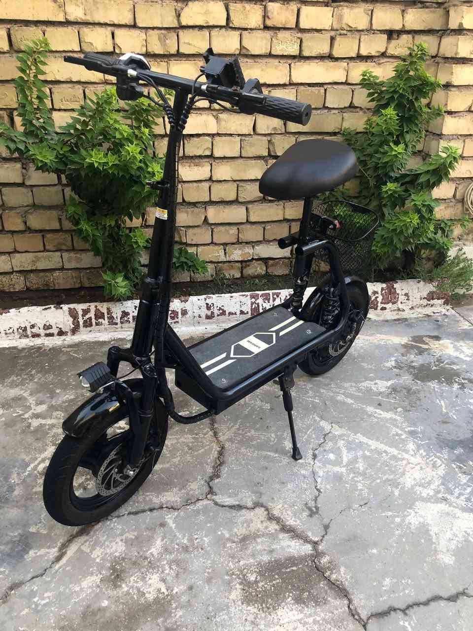 سلام عليكم سكوتر ابو المقعد مستعمل اخو الجديد 

بطارية ليثيوم سويج عدد 2 + بصمة + ملحقات 
 
السعر : 275 الف  العنوان بغداد الكرخ 

رقم الهاتف : ***********
