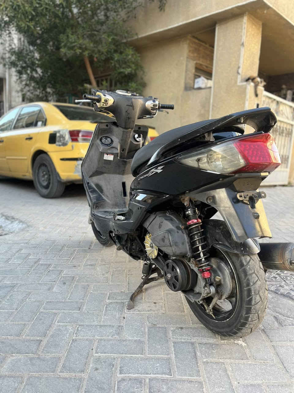 السلام عليكم
سكنس فحل كولد طلاعات حديث نوزل خطين  
الدراجه اي نقص مابيه
مكينه ممعروفه شغل خارج كلش نشطه وقويه
بيه كور رياضي وجويتر جبير ونوزل 8 زروف وسلف رياضي مشمشي وكت كلجات مطابق صدر خلفي كرزي جمس Gjms
كهربائيات كله شغاله اي مابيه نقص
مكاني بغداد الاعظمية
السعر خاص
متواجد خاص او واتس ورقم
شراي يتصل  بس واتس ***********
