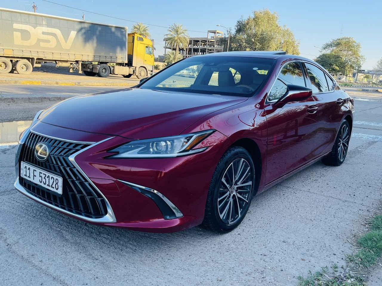 - [ ]
السلام عليكم للبيع  
رقم بغداد بسمي 
Lexus es 300 h 2025هايبرد 
السيارة فول مواصفات ١/١ 
ماشية 11 الف miles 
حادثها تبديل بنيد فقط + صبغ ربع جاملغ امامي فقط بعض من مواصفات السيارة
كامره خلفيه
حساسات امامي و خلفي
 داخل عسلي 
رادارات امامي و وجانبي 
نقاط عمياء 
تحديد مسار 
مثبت سرعة تفاعلي 
تدفئة تبريد كشنات مع خرن ميموري 
تدفئة ستيرن 
فتحة سقف 
داتا شو 
نظام صوتي من JBL 
شاشة جبيرة نظام كار بلي وايرليس 
شحن لاسلكي  
مري شفط وكهرباء 
وبيها بعد هواي مواصفات معروفة 
السيارة جاهزة بدون نقص 
سعرها ٢٩٠ مجال بسيط 
مكان السيارة بغداد 
***********

