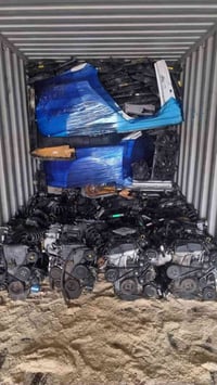 عندي ثنين ازيرات فرط بدون محرك 2013 جمله فقط لا تراسل مفرد ماكو 078111...