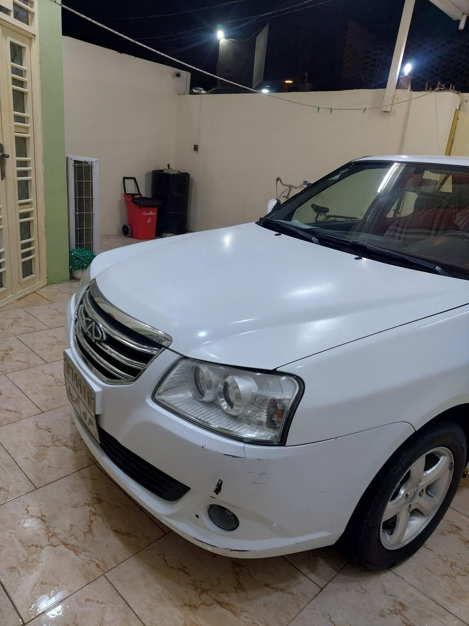 شيري كون موديل 2014 
سياره جديده 
تخم تاير 
حداديه 
محرك جديد 
ستوني مبدل 
رقم أربيل 
بيه طخه بسيطه بل باب الي وره العبري 
مكان نجف
سعر 42  او بيه مجال 
***********
