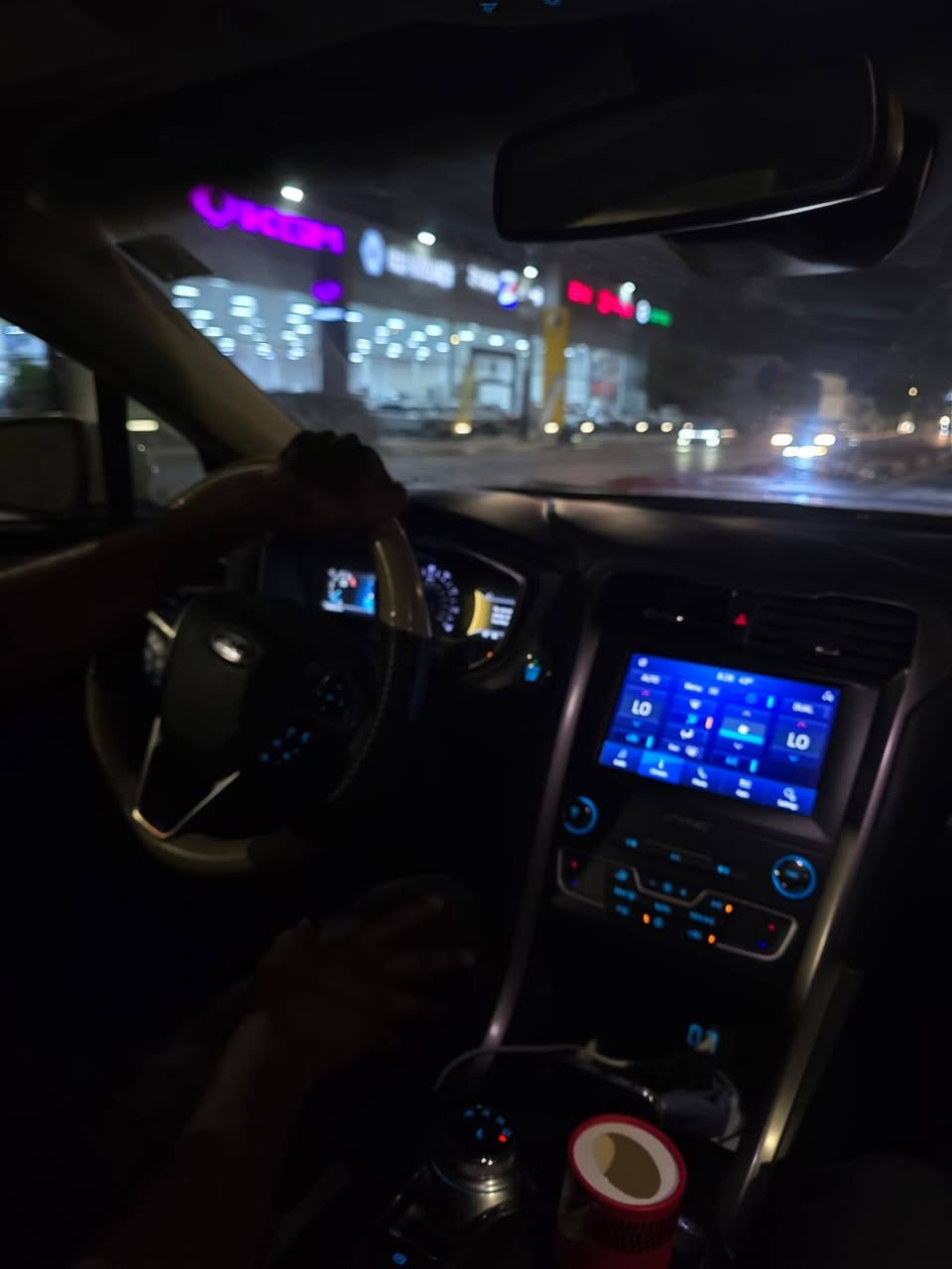 مراوس بسني هندي ( 21 22) 
فورد فيوجن موديل 2020 محرك 1500 تيربو. مواصفات SE. ماشيه  108km .  رقم بغداد  وهزه جديده. دواخلها نظيفه .  مكينه جديده  قبل اسبوع شديتها. تفاصيل البدي مبينه بالصور والسونار. رقم الشاصي مرفق  للتحقق من الحادث ( جاملغ يمنه + جزء من البنيد) 
 
العنوان. بغداد الرصافه
***********
