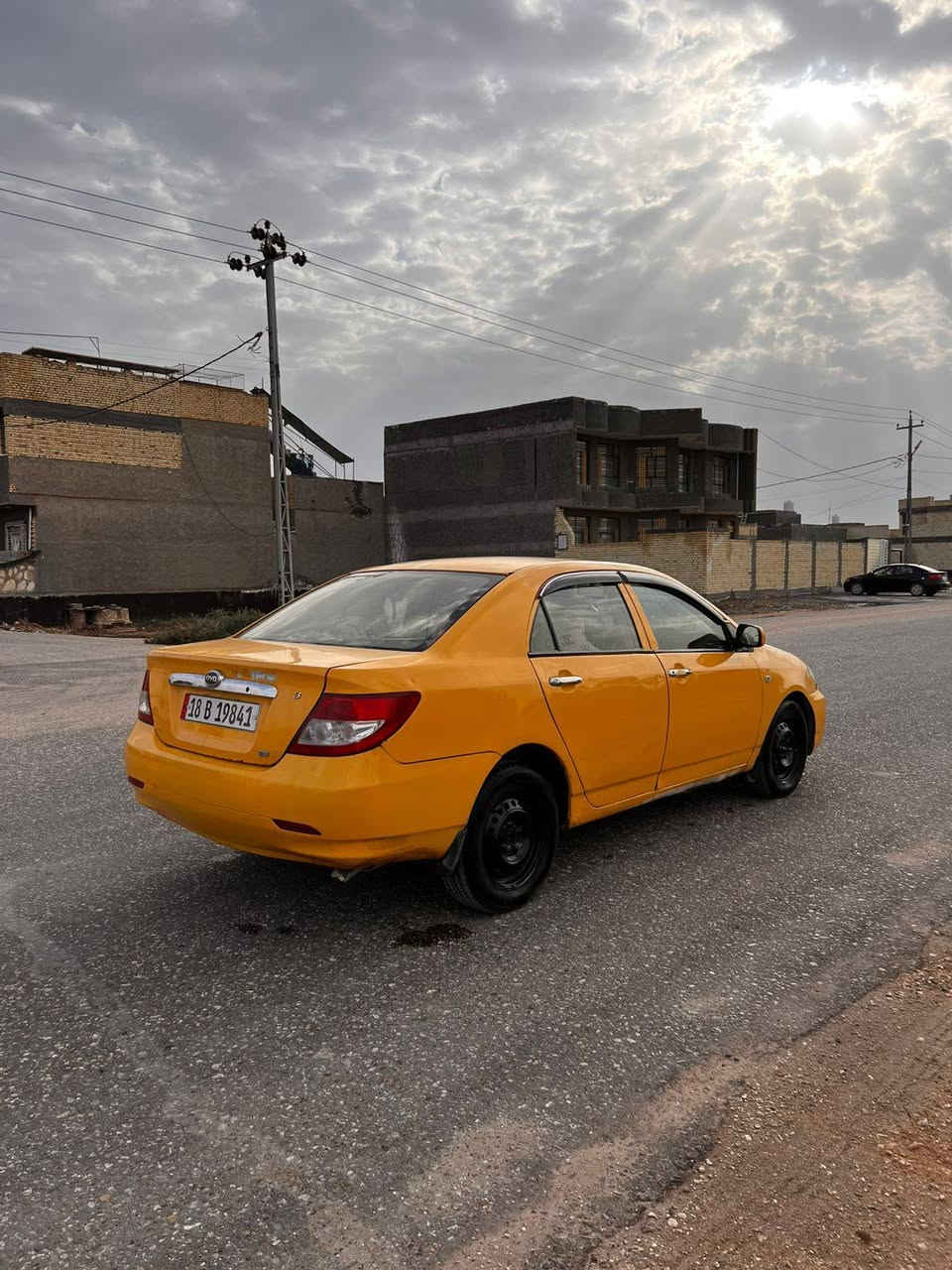 سلام عليكم بي واي دي 2011
كير مكينة خير من الله لاتنقيص ولاتبخير 
تخم تاير حدادية كله جاهز ع اخير 
تدفئة تبريد ثلج ❄️ 
سياره جاهزه ع اخير 
سعر 38 وبيها مجال للشراي
‏‪0775 347 5176‬‏
***********
