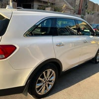 سورنتو ٢٠١٨  للبيع وارد خليجي  سنوية ٢٠٣٠ بيه ضربه بالباب صبغ بدون تبد...