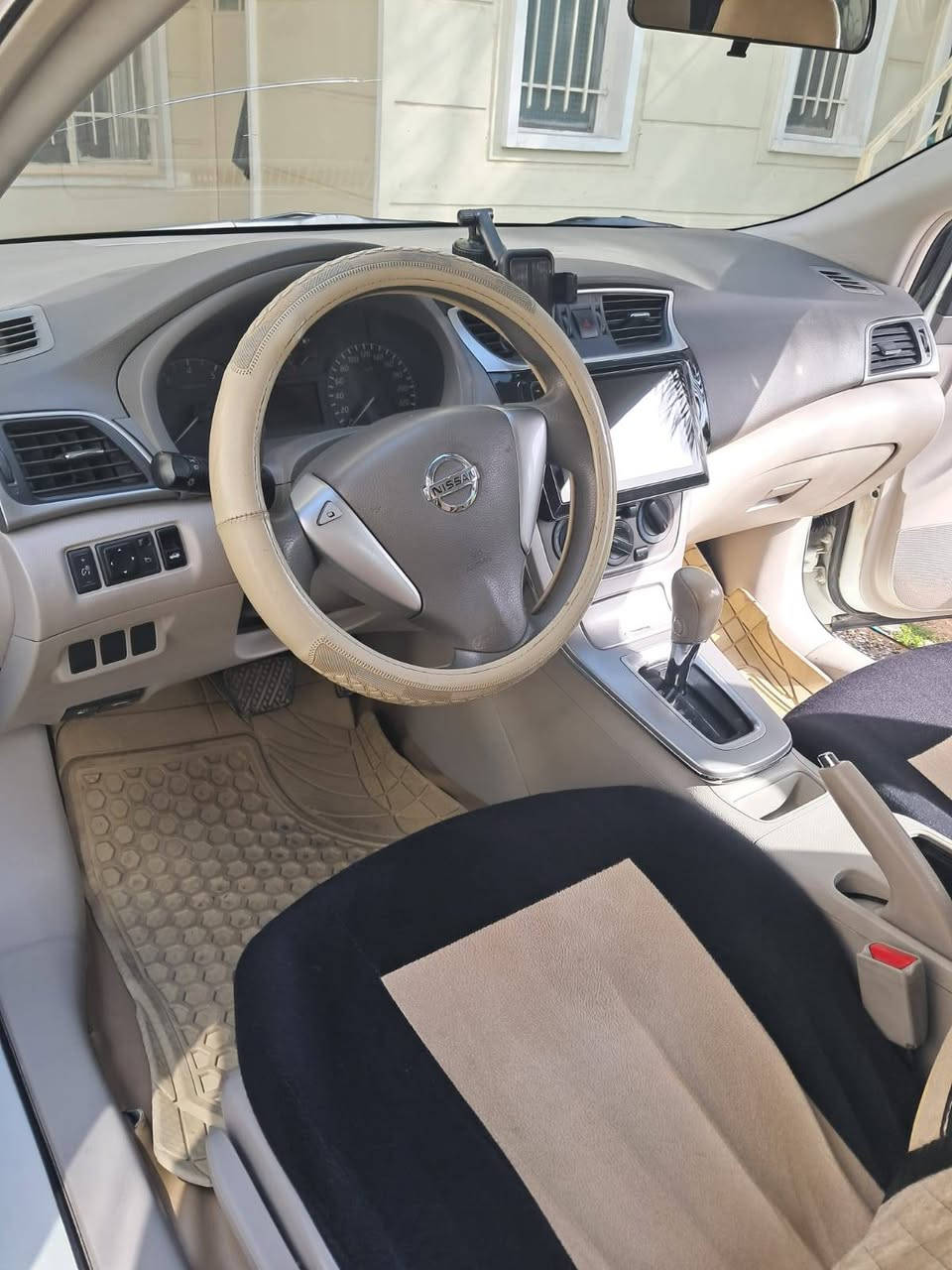 السلام عليكم نيسان سنترا موديل 2016 خليجيه مكفوله كفاله عامه مكينه 1600 ماشيه 123
السيارة خير من الله تخم تاير حداديه السياره بوضع الشركه ابيها كلشي للاستفسار الاتصال على الرقم *********** عنوانها بغداد الزعفرانية
