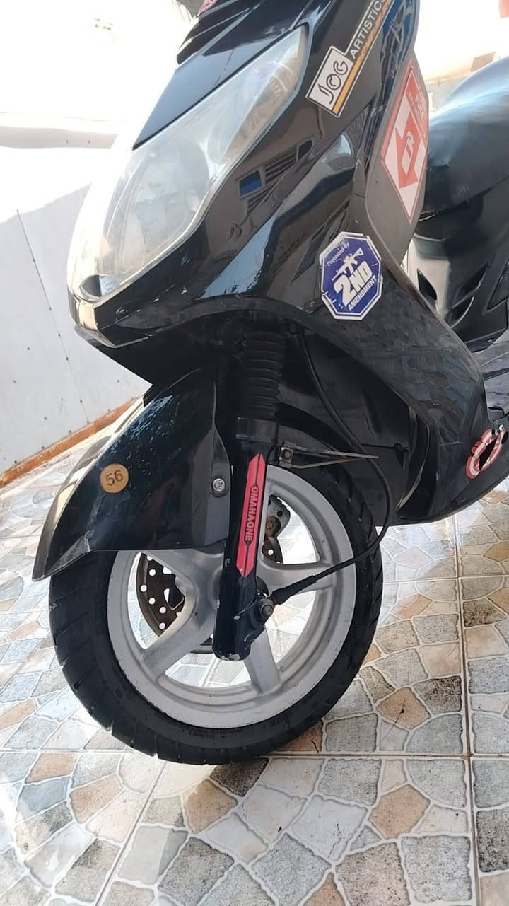 السلام عليكم 
دراجه سكنس فحل للبيع 
خطين دراجه محرك مكفول 
تايرات تخم جديد سعرها ٨٥٠ وبيها مجال قليل 
شراي الاتصال ع الرقم\\ ‭٠٧٧٤ ١٣٢ ٦٨٥٨‬
