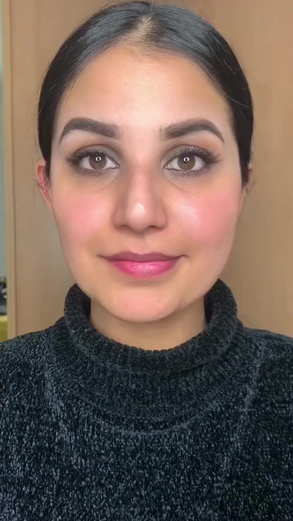 خافي العيوب هذا هو L.A. Girl PRO.conceal HD High Definition Concealer. يتميز بقوام كريمي خفيف الوزن وسهل الدمج.
يوفر تغطية كاملة تدوم طويلاً لإخفاء الهالات السوداء وعيوب البشرة.
يحتوي على فرشاة مدمجة لتطبيق دقيق.
يعمل على توحيد لون البشرة وتقليل مظهر الخطوط الدقيقة.‏‪***********‬‏رقم الوتساب لحجز
