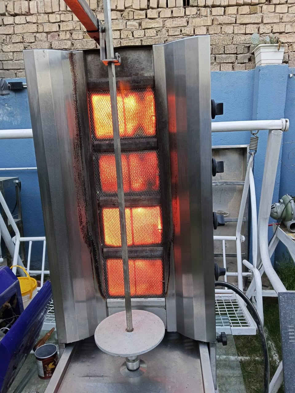 شواية الكص 4 عيون غازيه
سعرها ب200
بغداد الاعظميه 
‏‪***********‬‏
