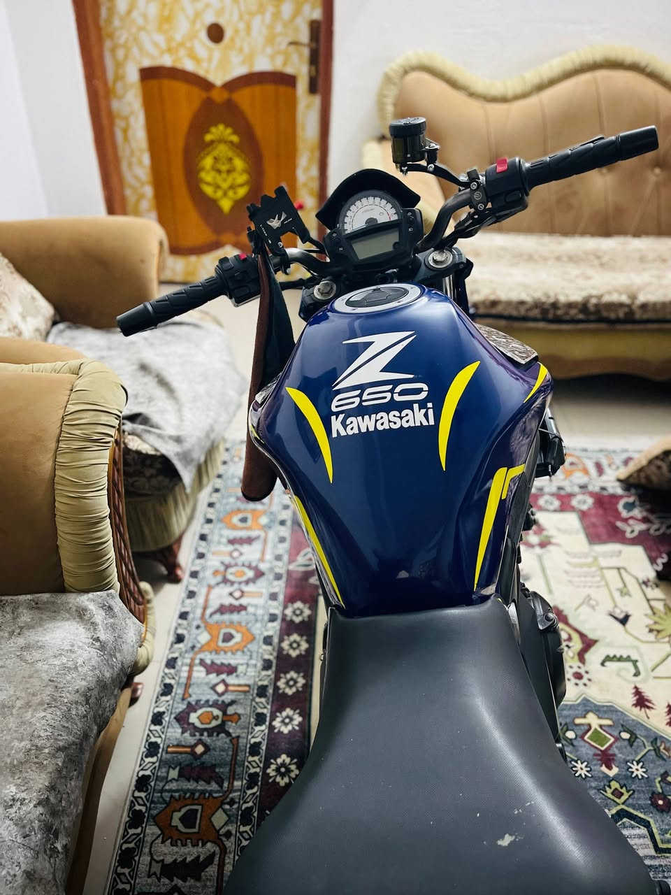 للبيع كاواساكي 650
عداد إلكتروني ميل– مكفولة
تايرات جدد – 6 نمر
معدل وشلعه ب3 تعلك قوية كلش
كهربائيات كلها شغاله نقص باتري فقط لان صار فتره مامشغلها
سعر مناسب ومستعجل
***********

