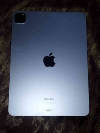 ايباد 11 برو m2 • ١٢٨ • كربلاء