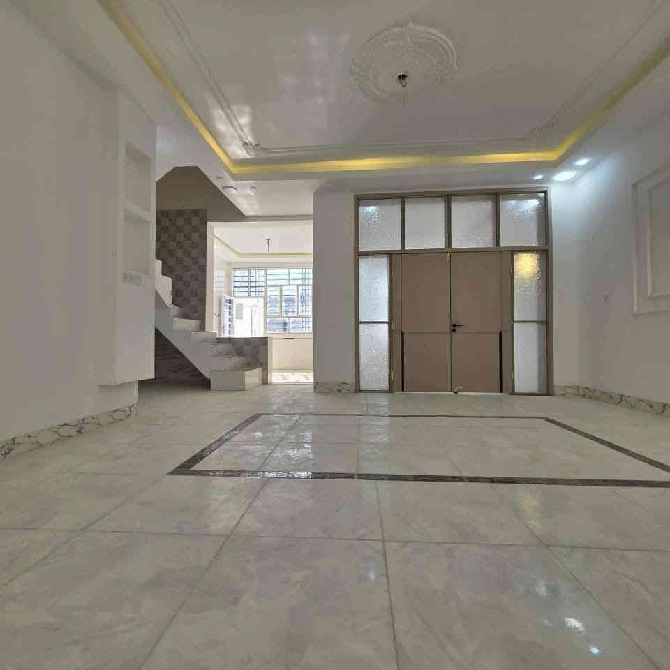 يالله بيع مستعجل البيت مرتب مساحه 150م  السعر 55وبيه مجال للشراي عنوان البيت مقابل قريت الغدير نجف *********** انتصال النجف, العراق
