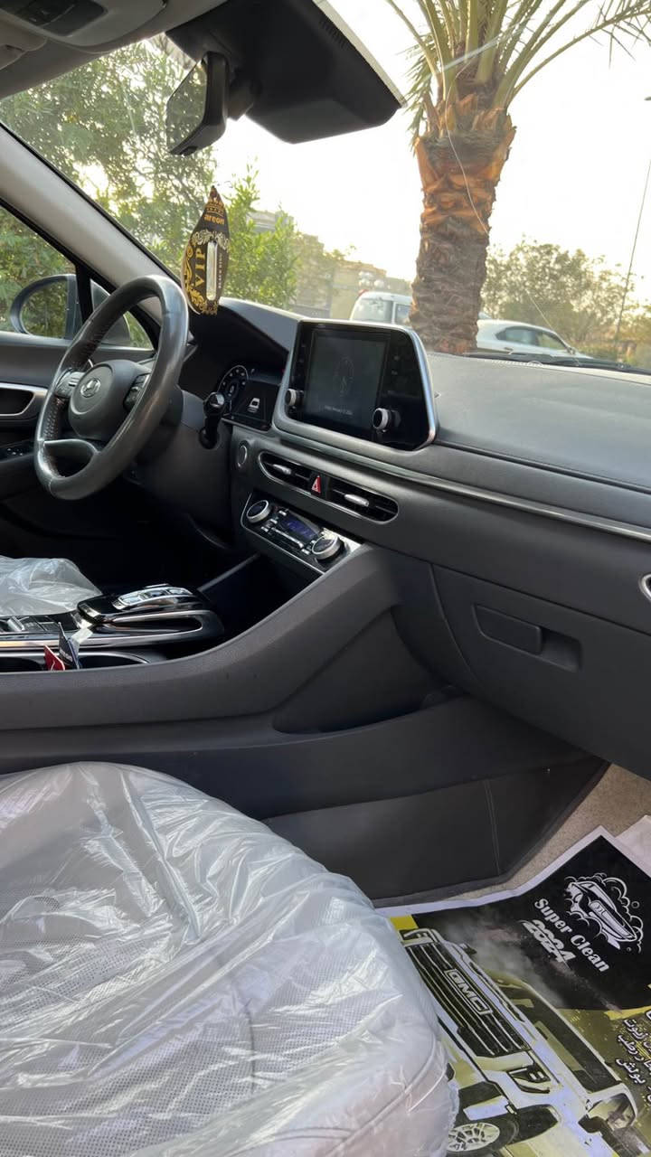 🔹 الموديل: 2020 (شكل 2023)

🔹 اللون: اسمنتي 

🔹 رقم: بغداد

🔹 الممشى:  50 mile

🔹 المحرك: 2500cc تنفس طبيعي

🔹 الحالة: بدون ايربكات –سليمة بالكامل

🔹 الضرر: قطعة واحدة فقط (جاملغ خلفي) صور الضرر مرفقة مع النشر

📞 للاستفسار: الاتصال على( الواتساب) *********** 

📍مكان السيارة: بغداد  

━━━━━━━━━━━━━━━

🔻  اهم المواصفات 🔻

✅ سقف بانوراما

✅ بصمة تشغيل + بصمة أبواب لمس + بصمة فتح صندوق

✅ تشغيل عن بُعد + إشارة ترحيب

✅ 4 رادارات (نقطة عمياء)

✅ تحديد مسار + أوتو بريك

✅ قيادة شبه ذاتية + توقف ذاتي

✅ مقاعد جلد كهرباء مع تدفئة

✅ شاشة ديجيتال (دشبورد إلكتروني)

✅ تبريد قطعتين + مناخ منفصل

✅ شحن وايرلس + 3 مخارج USB

✅ هاند بريك دگمة + Auto Hold

✅ 4 وضعيات قيادة + كير دگم

✅ أضوية لايتات LED أربع عدسات + لد نهاري + بگ لايت LED

✅ شاشة Apple CarPlay

✅ تحكم كامل بالستيرن

✅ شاشة تنبية  للاعطال

✅ فل حساسات ضغط اطارات

  وبعد بيها مواصفات 
السعر واتس او اتصل بغداد, العراق
