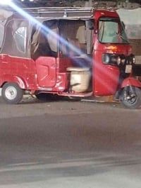 تكتك لبيع موديل 2022 كفاله عامه ورقم كليزي 07815565821