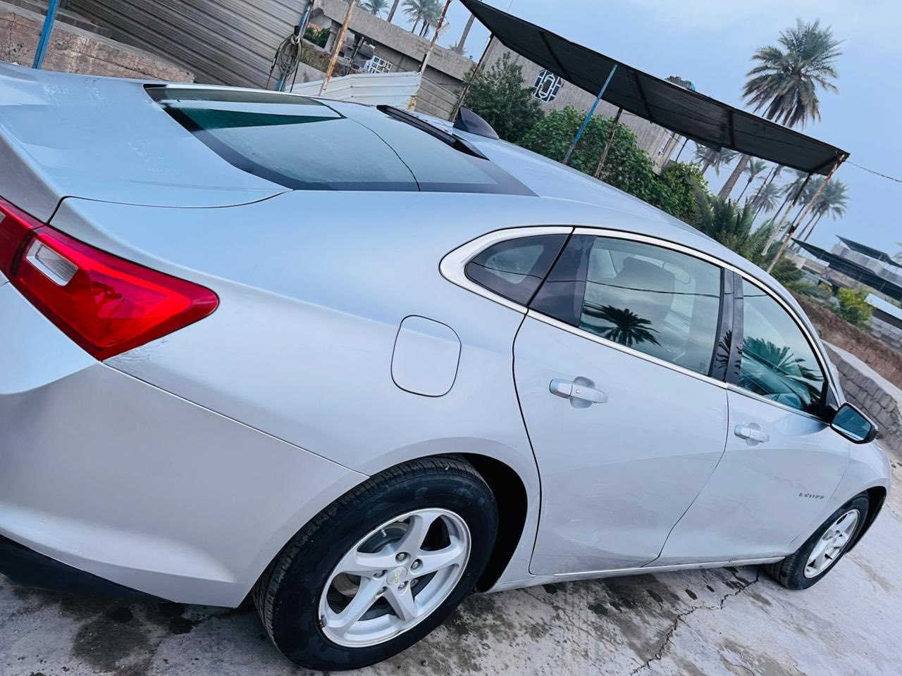 السلام عليكم
للبيع 

ماليبو ٢٠١٧ 

تيربو ١٥٠٠ 

اربع بصمات 

فول عدا الفتحه 

رقم سليمانيه 

السعر ٩٥ وبيه مجال

اتصال  : ***********

مكان السيارة : الضلوعيه /الجبور
