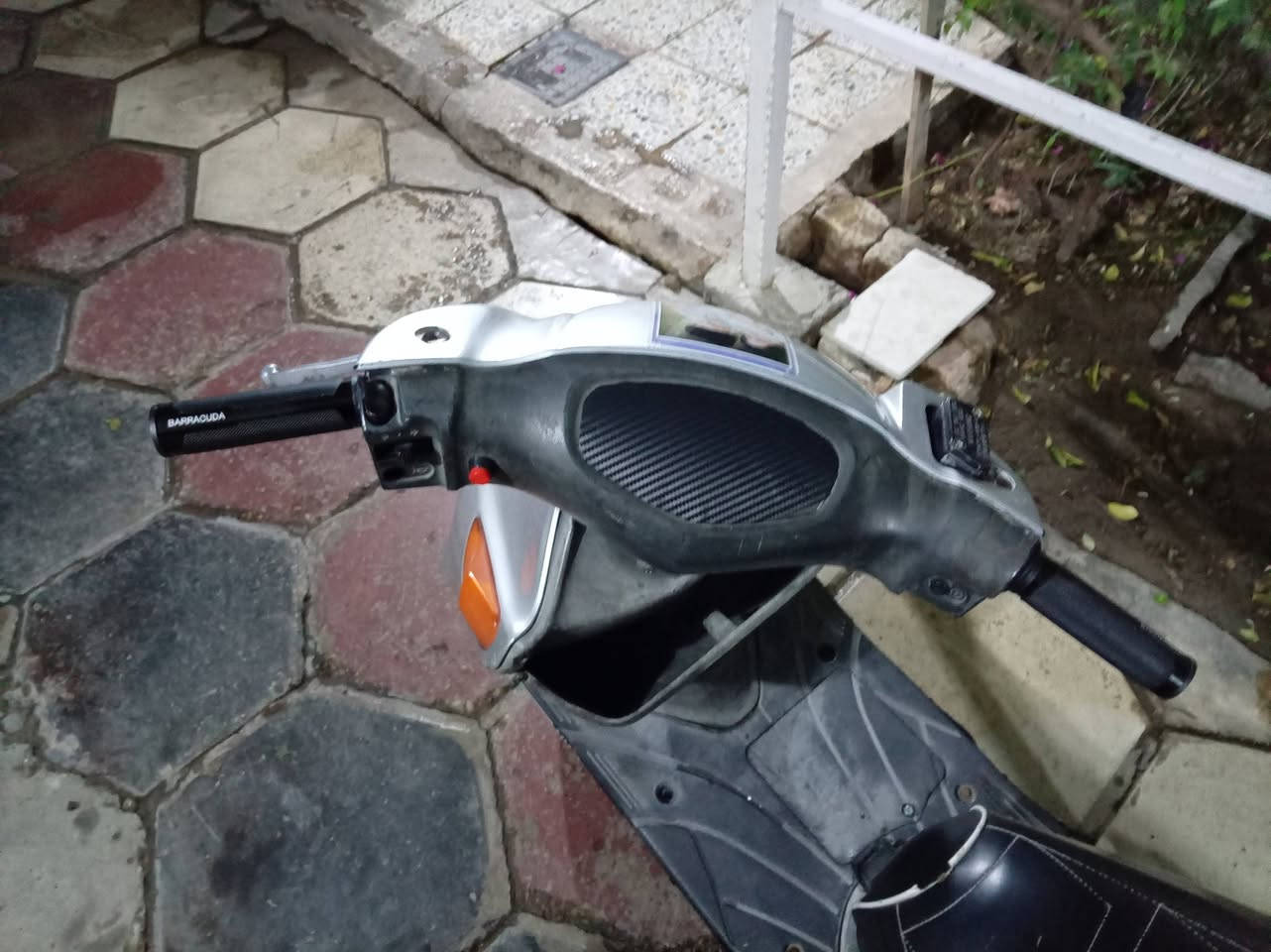 سلام عليكم ادرس ياباني شكل قديم دراجة نضيفة ومرتبة للمراوس شعدك نزل


**إذا كنت صاحب هذا الإعلان وتريد حذفه لأي سبب، رجاءا أرسل رسالة إلى الدعم الفني**