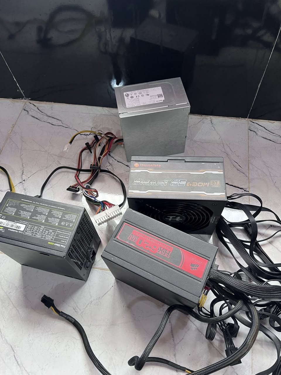 بورات مستعمله للبيع شغالات
كورسير HX620W

ثرمتلك 630w

فري سايلنت ايطالي 650w

دل Dell lnc265w سستم اصلي مو تجاري 

ابيع شلع الي يفده ينطيني سعر بالعافيه


**إذا كنت صاحب هذا الإعلان وتريد حذفه لأي سبب، رجاءا أرسل رسالة إلى الدعم الفني**