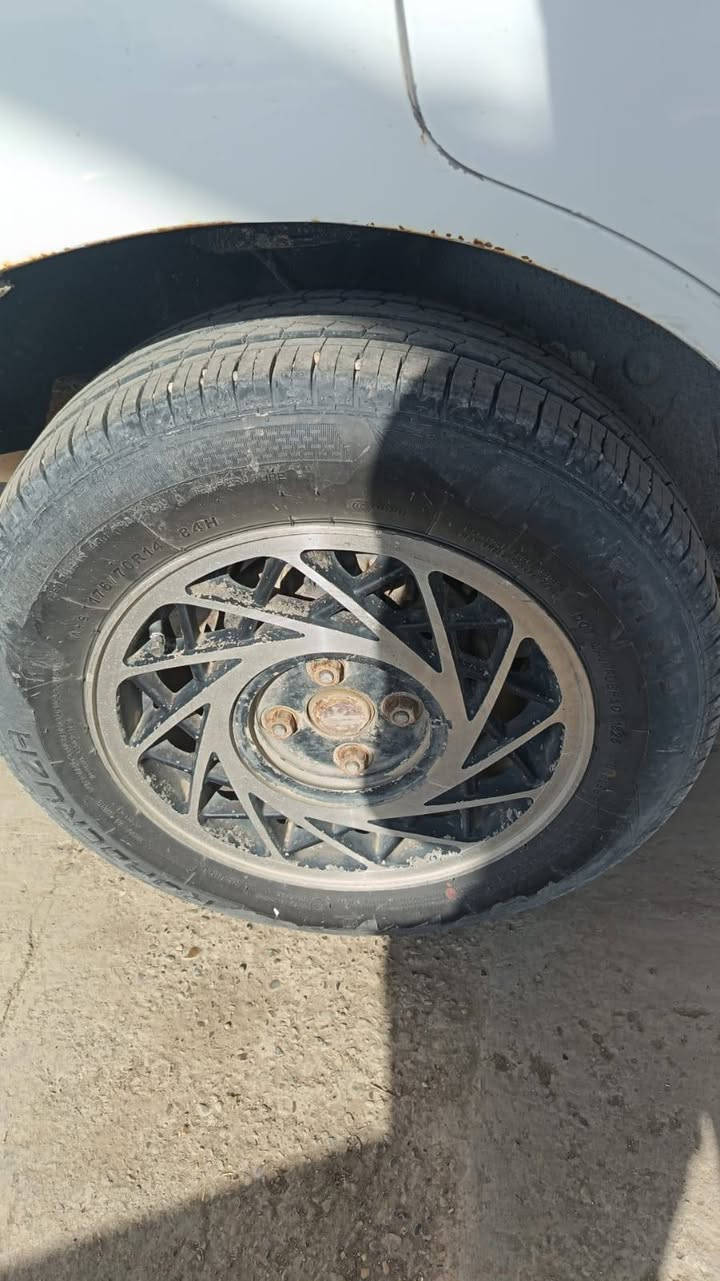 كيه سيفيه كير اوتوماتيك مكينه تمام وكهربايات كلهه شغاله السياره حلوه بدون خياسات رقم بغداد تحويل مباشرمكان السياره سامراء السعر ٣٧وبيهه مجال للاستفسار الاتصال على
الرقم*********** مكلف بل النشر رقم صاحب السياره
