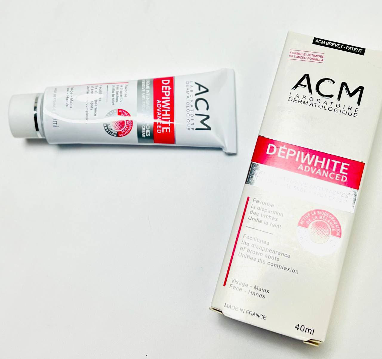 كريم ديبي وايت أدفانسد من مختبرات ACM الفرنسية هو الحل المثالي لتفتيح البشرة وتقليل التصبغات والبقع الداكنة 🌿☀️ يتميز بتركيبة قوية مختارة بعناية تعمل على تقليل إنتاج الميلانين وتفتيح المناطق الداكنة ✨ كما يساعد على توحيد لون البشرة واستعادة نضارتها 🌸 يمكن استخدامه على الوجه واليدين بفضل تركيبته الخفيفة والسريعة الامتصاص التي لا تترك أثراً دهنياً 💦 مناسب للاستخدام اليومي ومثالي للبشرة الحساسة 🧴💖  
#ACM #ديبي_وايت_أدفانسد #تفتيح_البشرة #كريم_تصبغات #عناية_بالبشرة #ACM_فرنسا #توحيد_اللون #كريم_مفتح #بشرة_صافية #البقع_البنية  
#يوجد #توصيل #الكافه #المحافضات#العراق


**إذا كنت صاحب هذا الإعلان وتريد حذفه لأي سبب، رجاءا أرسل رسالة إلى الدعم الفني**