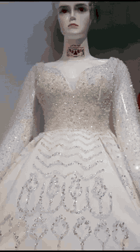 بدلات عرس مهر كلش نضيفات للبيع يوجود توصيل محافضات مراسله وتساب ***********
