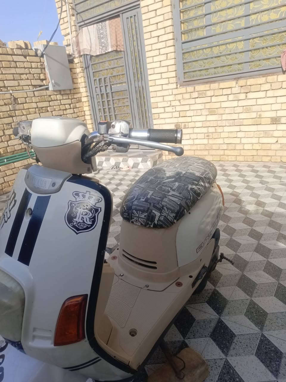 سلام عليكم دراجه للبيع بوليس هندر واحد مكينه خرسه لايت امامي دبلات شغالات تواير جدد عوزها نواقص بسيطه السعر 400وبيها مجال ***********واتساب
