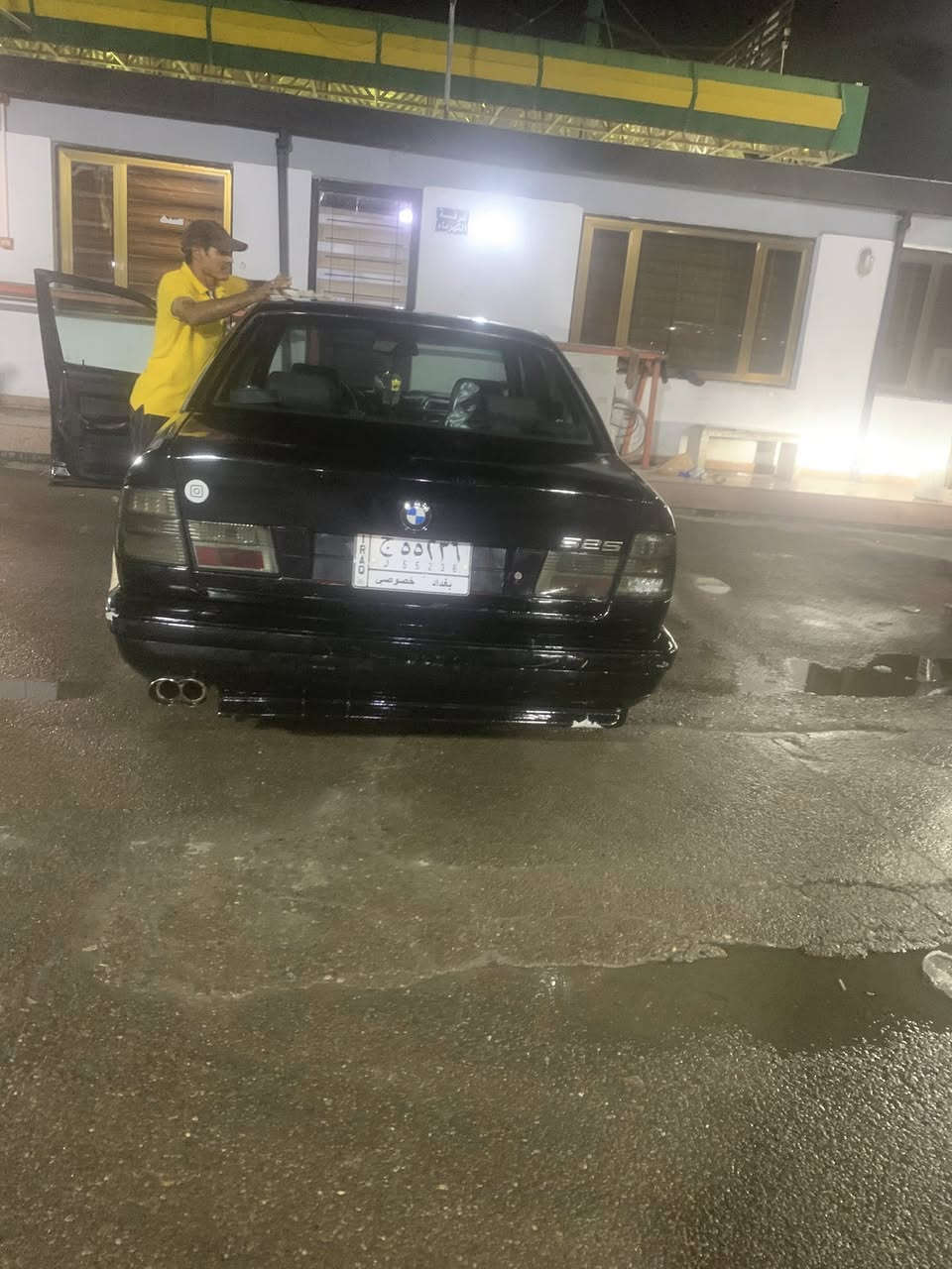 السلام عليكم للبيع بيئم ٥٢٥ موديل ٨٩ محدثه ٩٢ السياره ارقامها انكليزي بغداد باسمي فول فتحه كهربائيات شغاله نقصها واشر قبغ ولفات ينضح دهن والتبريد غاز فقط كمبريسر مكفول كير مكفول خير من الله سعرها ٥٥ بيها مجال بسيط حك الجيه اي استفسار اتصل وادلل مكاني بغداد بوب الشام
***********
