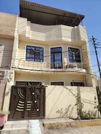 بيت 100 متر طابقين للبيع في حي الزهور گاع ابن حلوة مقابل المدارس الكرف...