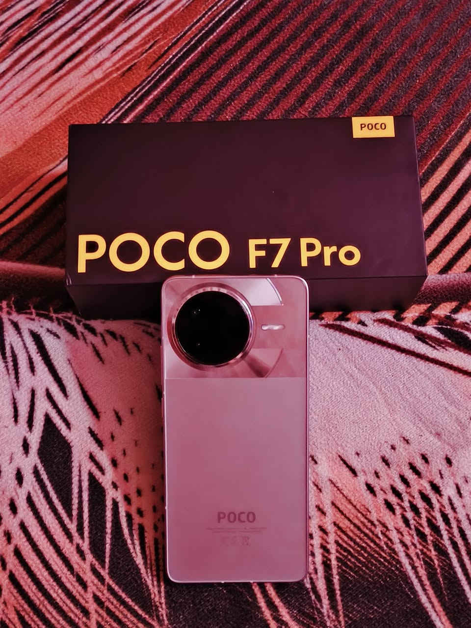 الغني عن التعريف بوكو f7 برو كامل ملحقات الذاكرة 512 عشوائية 12+12 جهاز نضافة 100% سعر 525 مكاني بغداد الشعب رقمي ‏‪0777 310 9790‬‏
