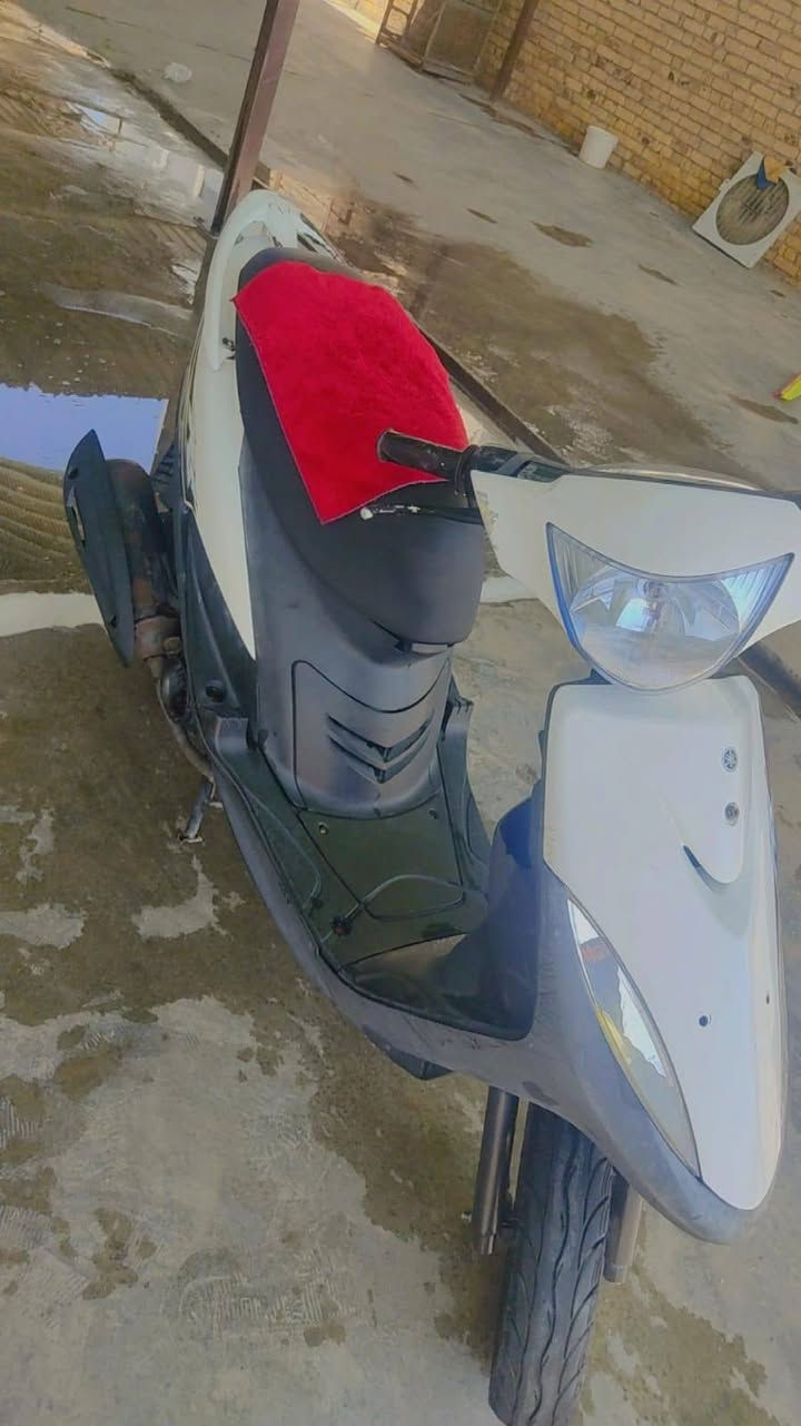 سلام عليكم دراجه ماكس عدلة لون ابيض دراجه خير من لله مابيها شي نقص وكفاله عامة سعر خاص  الشراي يجي خاص هذا رقمي ***********
العنوان الديوانية حي الوحدة
