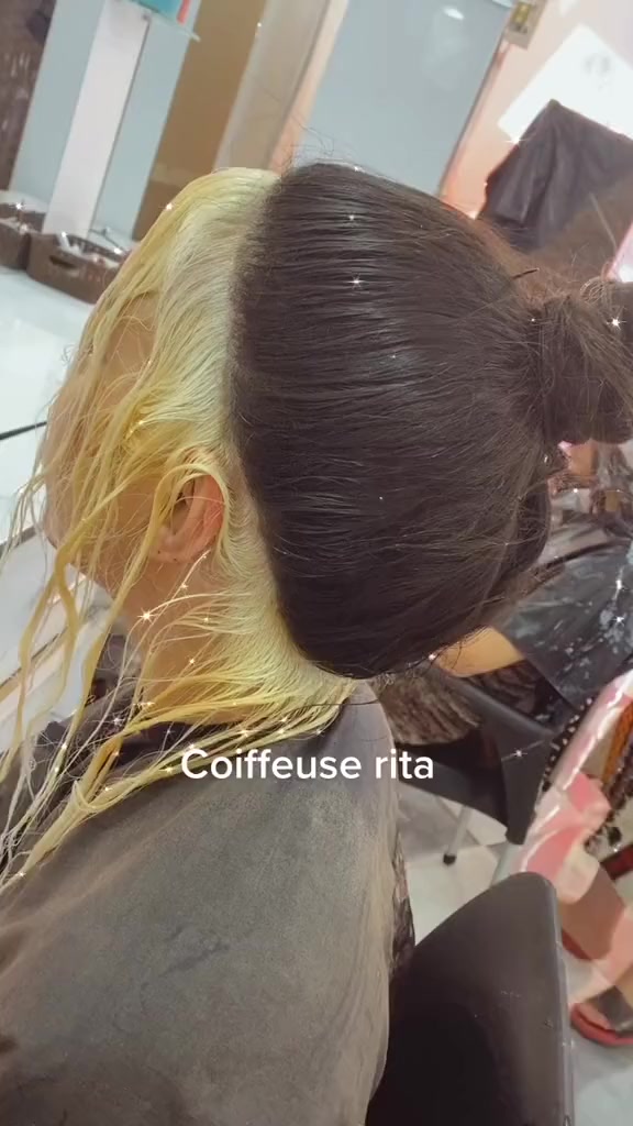 صالون ليدي للسيدات
شغل اكريلك 

ولي تحب تميش شعرها هيج شتغلتو قبل فترة لوحده طلع يخبل 

 العروض مستمرة حتى العيد 

للحجز اتصل ***********

العنوان حي المثنى شارع بنات الحسن بصف عمارة الخيرات
