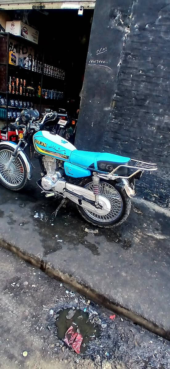 سوليك مرش شخال مكينة كبس حجم مكينة ٢٠٠ منفس اسلي مودل٢٠٢٤ ماطور نظيف رقموتساب***********
