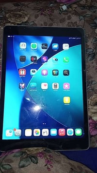 ايفون 9 • نضيف • بعقوبة