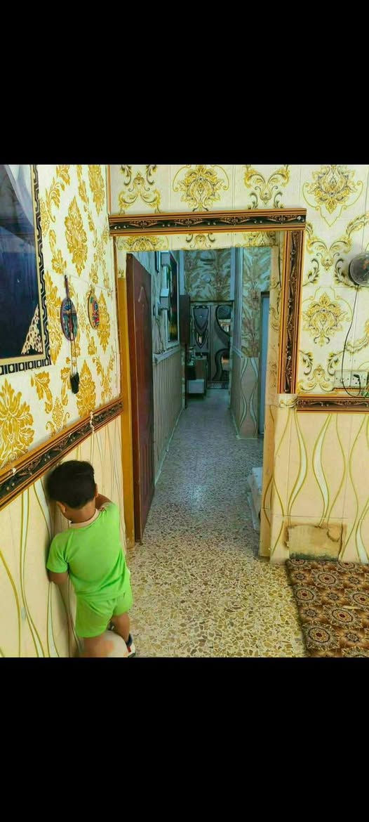 السلام عليكم 
بيت للبيع  المساحه 100م بـ35 صافي
مطلوب قرض 7 ملايين بالشهر 150 الف تسديد المشتري يتحمل
القرض رقم البيت 9721مجاور مدرسة بلقيس *********** 
📢 نستقبل طلباتكم وعروضكم من خلال مراسلة الصفحة أو الاتصال على الأرقام أعلاه.
📍 العنوان: بغداد – سبع البور – مكتب حيدر حنون للعقار ركن شارع بلقيس
