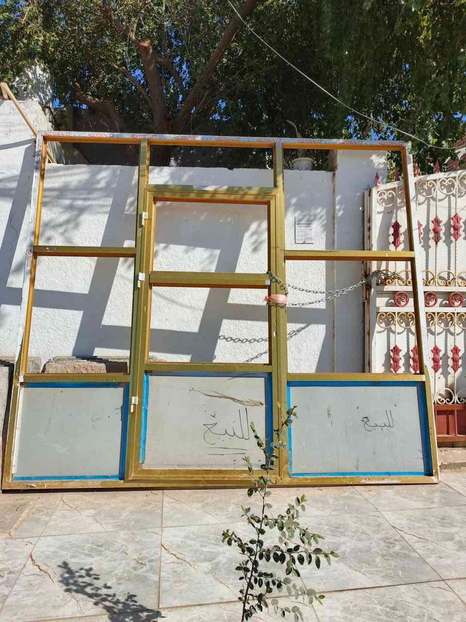 باب المنيوم جام خانة للبيع نظيفة كلش قياس 3 × 3
هي وجامها كاملة.

مكاني ناصرية قضاء الشطرة 
الشراي أتصل او راسلني خاص وبيك خير وتدلل.  

.                 { ‏‪***********‬‏ }
