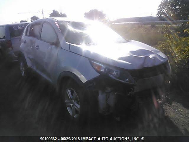 السلام عليكم 
سبورتج ١٦ أمريكي سنويه باسمي 
تحكم ستيرن شاشه أندرويد كامره
تخم تاير بلجيس
حداديه جديدة
حادث مبين للصور بدون دواخل ولا شاصي ولا لغد 
بغداد ***********
