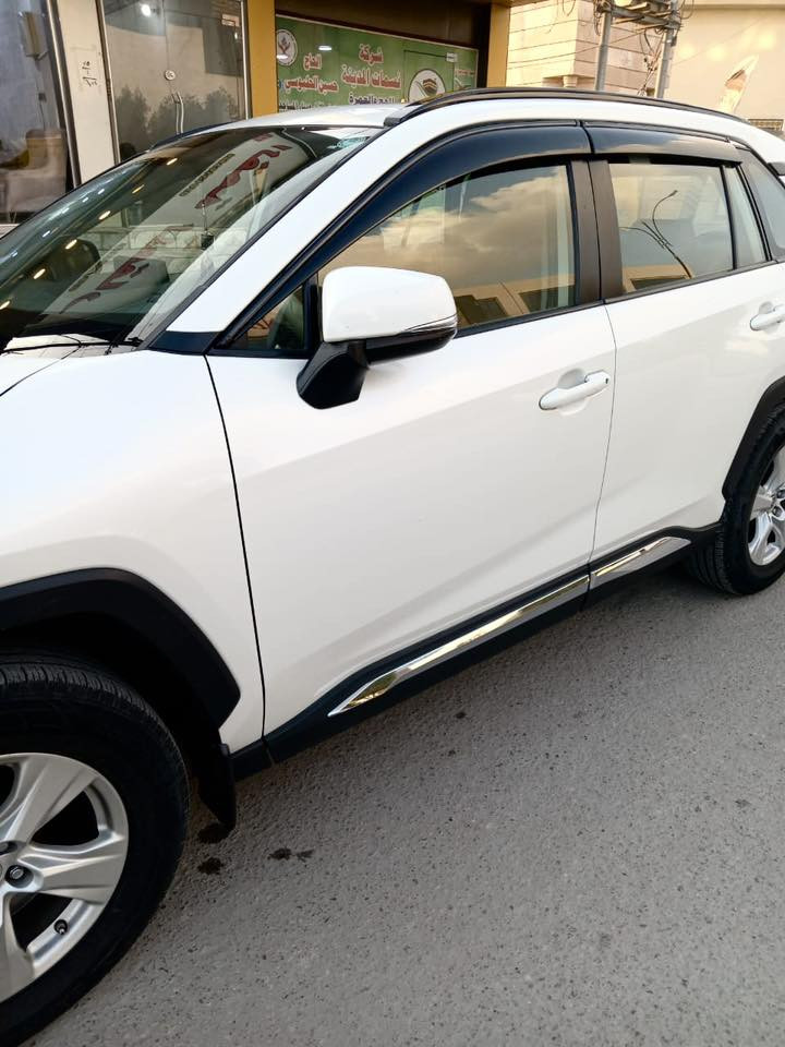 #للبيع

تويوتا راف فور خليجي 
موديل 2020

فول مواصفات
 فتحة سقف
بصمة تشغيل
صندوق كهرباء 
وباقي المواصفات معروفة

السيارة مكفولة من بارد وصبغ وتبديل 
ماشية: 123 الف
السيارة بأسمي رقم أربيل تريد تحويل او وكالة 
والسيارة احلى من الصور 
السعر: 265 وبيه مجال

مكان السيارة: الانبار - الفلوجة 

#ملاحظة: أنا مكلف بالنشر التواصل مع صاحب السيارة الشرعي على الارقام التالية:

‭***********‬
‭***********‬
