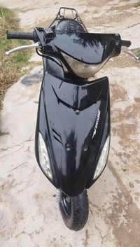 ادرس ماليزي نضيفه السعر 225 وبيه مجال للطيبين رقمي 07814517925