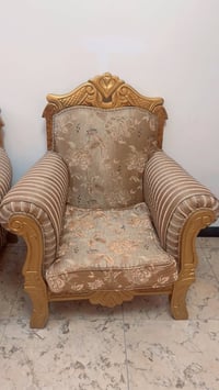تركي ١٠ مقاعد  بغداد الكرخ  ٤٠٠  07727325307