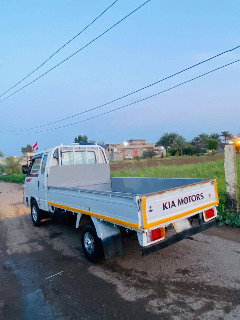 السلام عليكم
كيا بنكو موديل 1995
رقم صلاح الدين تحويل مباشر شاصي مكفول رقم شاصي واضح تخم تاير جديد صدر امامي خلفي جديد مكفوله كير محرك اكسل محرك تجفيت جديد 
السعر 53 
المكان التاجي مقابل سيطرة العبايجي اطراف بغداد الاتصال على الرقم ***********
