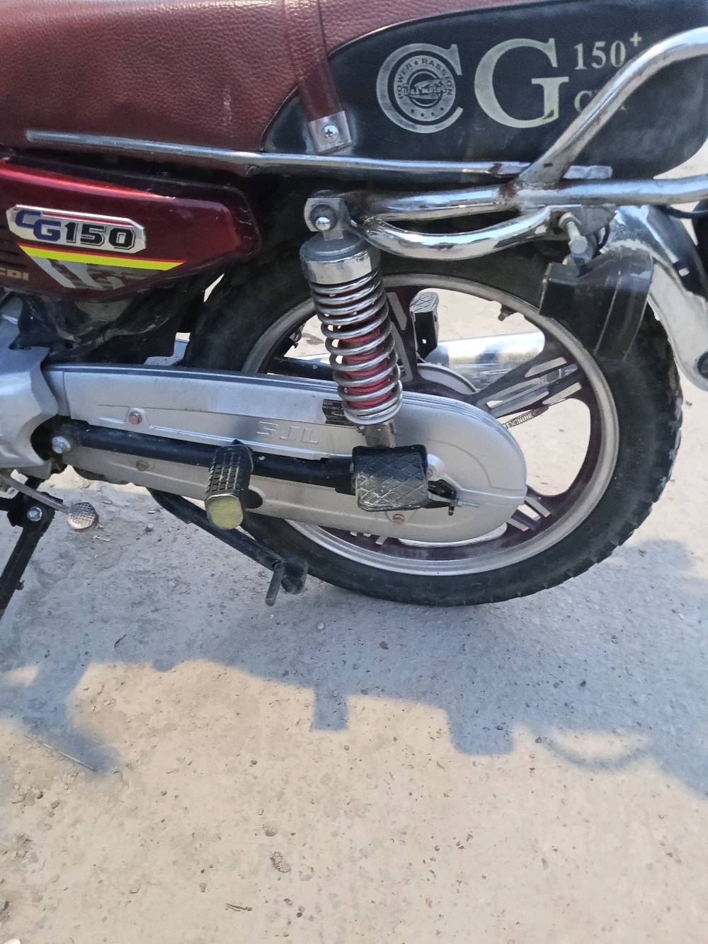 دراجه ايرانيه  موديل 23 مكمركه داخله اصولي. 
مكانها صلاح الدين سامراء 