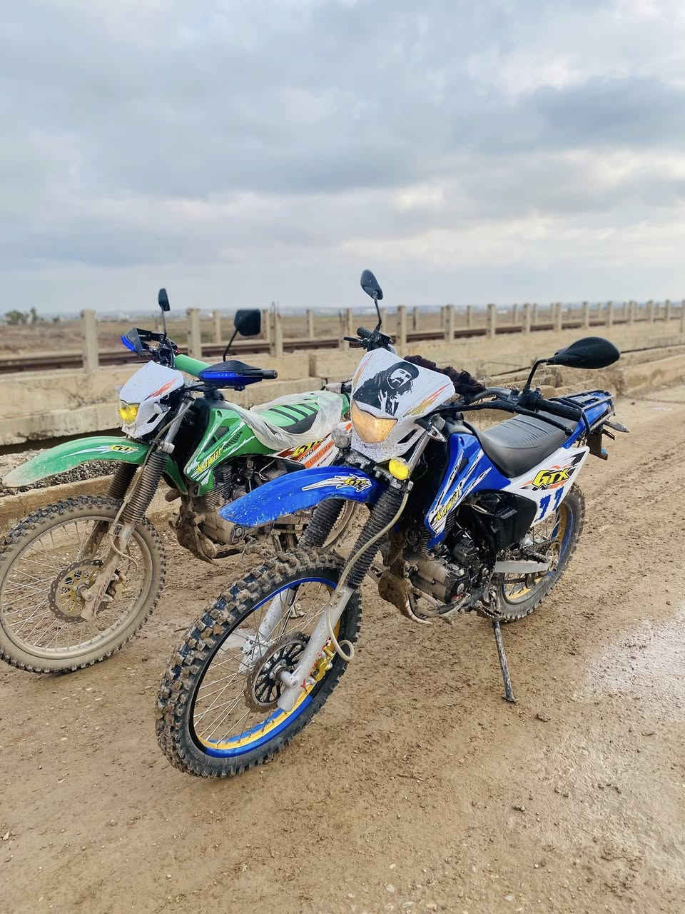 السلام عليكم كاويارات لل بيع الخضر موديل 2026 ول الزرك موديل 2025 ثنينهن صارلهن شهرين من مطبكات السعار خاص  تريد تصال  ***********مكاني جنوب الموصل الحود  مو شراي لا تبزعني 🤍
