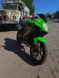 دراجة كاوسكي مكينة وكير مكفولة بيهة نواقص بصيطة  حجم لمكينة 250 دراجة ...