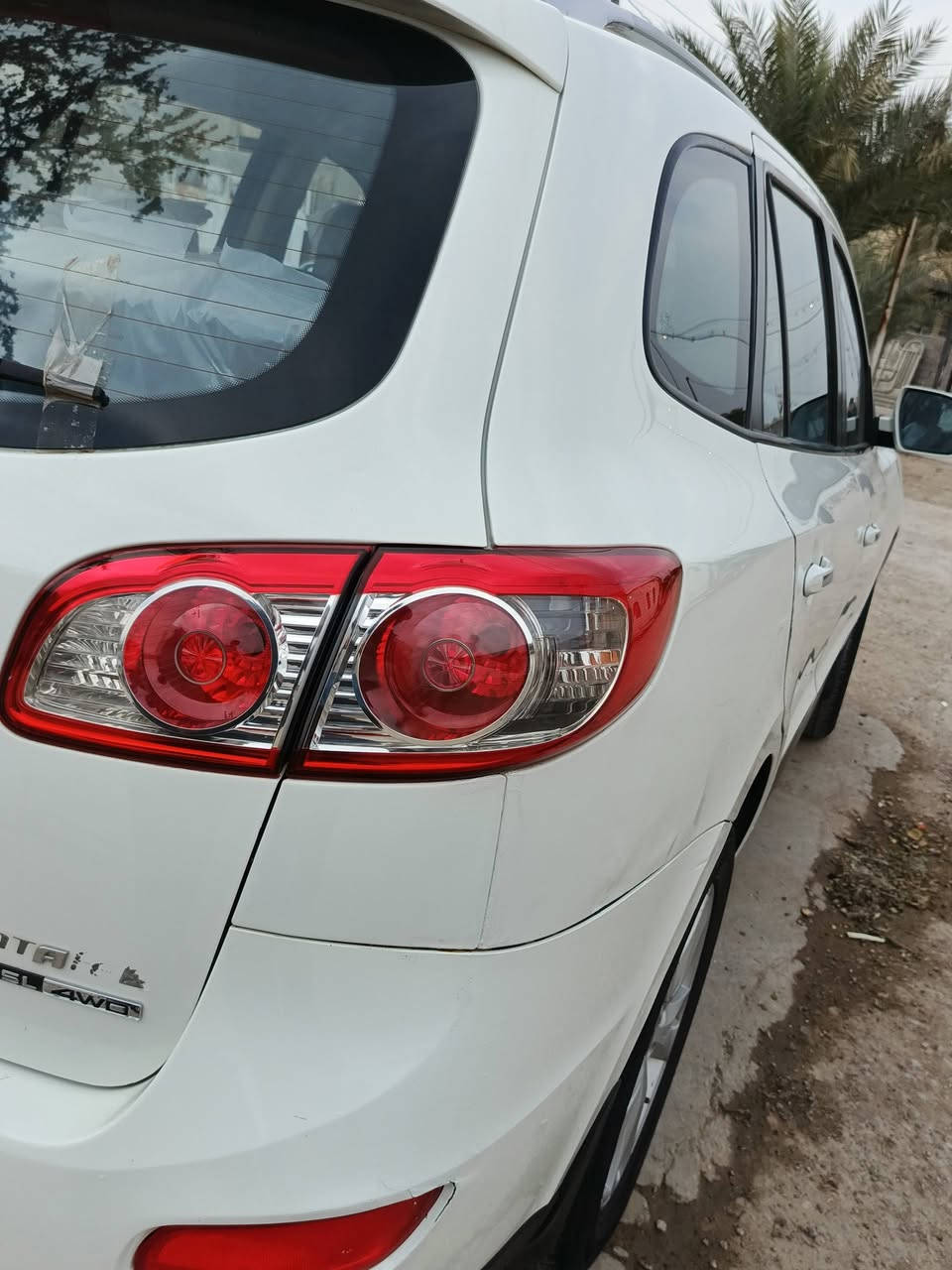 السلام عليكم
سنتافي موديل 2011
مكفوله كفاله عامه سياره فول مواصفات واحد على واحد تخم تاير جديد بصمه فتحت سقف سلايد روم  كرسي كهرباء  فول مواصفات   بيهه رصعات وخدوش  قليل كما موضح بل سونار 
محرك 6 سلندر سيارة نضيفه كلش وحلوة احلى من الصور  سعر 168 وبيهه مجال قليل للشراي  ***********
