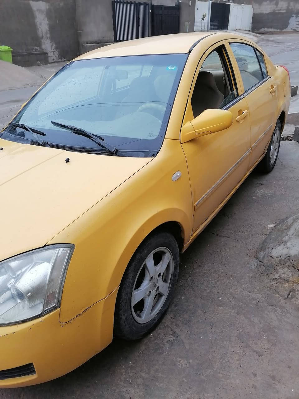 شيري A5 2013كيراوتوماتك ومحرك بدون شرط تدفئة و تبريد موجود قفل مركزي جامات و مراياة كاربائية شغالة تايرات اثنين جديدة مع ويل كروم كلها السيارة ماشاءالله كلش نظيفة بدون حادث و بدون صبغ البونيد و الصندوق على عيار الشركة طخم الصدر جديد شاشة ايبات السعر 32 رقم القادسية مشرع وطني السنوية لغاية  2029 صاحب السنوية كركوك و مكان السيارة كركوك  بيع و مراوسة حسب القناعة ***********/***********650
