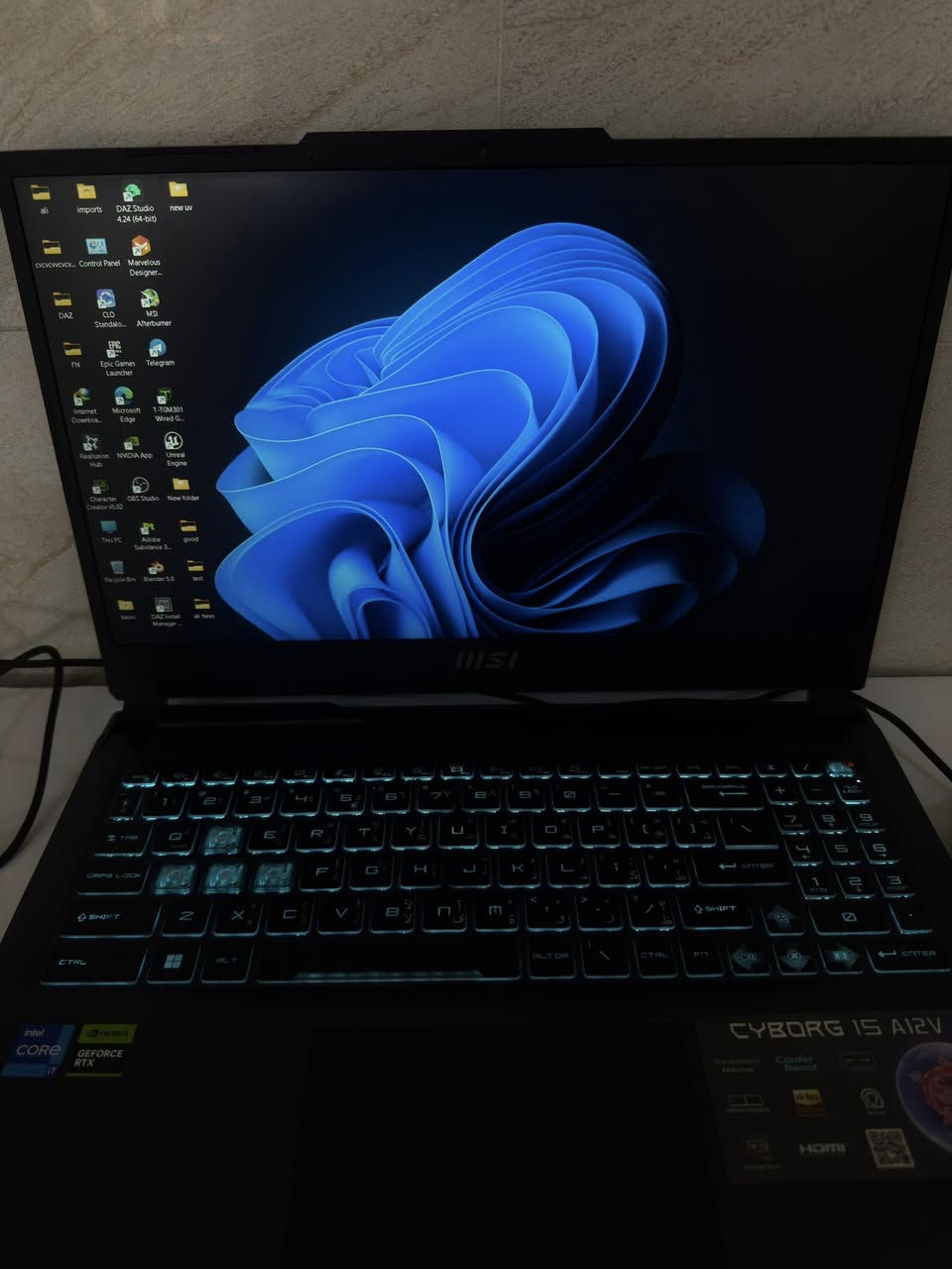 السلام عليكم 

لابتوب كيمنك من msi للبيع 

Msi cyborg  15

المواصفات 

المعالج i7جيل 13

كارت الشاشة RTX4060 8gb

الرامات 32ddr 

التخزين 1.T

الشاشة 1080 144hz

اللابتوب نظيف (%95) 
معاه ماوس كيمنك وجنطة

السعر 1.550.00 بي مجال بسيط 
يفيد لجميع الاستخدامات الكيمنك التصميم ورندر


**إذا كنت صاحب هذا الإعلان وتريد حذفه لأي سبب، رجاءا أرسل رسالة إلى الدعم الفني**