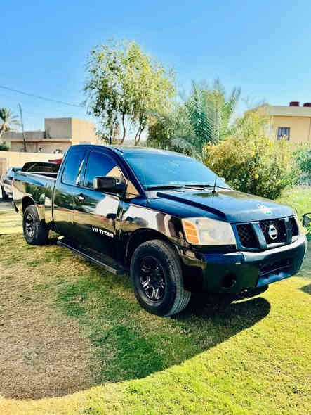 السلام عليكم للبيع فقط نيسان تيتان موديل 2008 محرك 8 سلندر حبل حبل بدون كص گير ومحرك شرط تخم تاير جديد صدر جديد تبريد تدفئه كهربائيات شغاله لايت زنون مسجل شاشه السياره خانه وربع بانزين مو گاز 
مكان السياره قضاء العلم قريه سمره 
السعر 55 $ورقه وبيها مجال قليل 
***********

@إشارة
