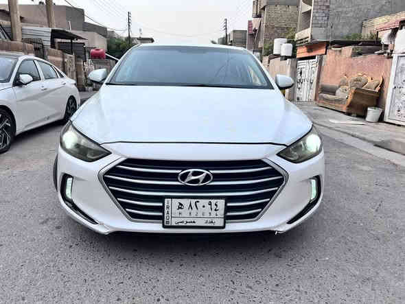 السلام عليكم 
هونداي النترا ٢٠١٧ 
للبيع 
حادثها جاملغ وبنيد
ايرباك ستيرن 
السياره كلها ليبل واحد نفسها القطع راجعه 
شاشه جبيره بصمه تدفئه بل كشنات
٣ انضمه قياده
اشاره ترحيب 
بصمه تشغيل 
صندوق ذكي 
ردار
السياره ماشيه ١١٤ ميل 
السعر ١٣٠ وبيها مجال بسيط 
مكاني بغداد 
***********
