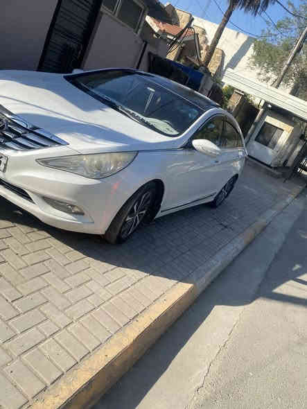 سوناتا 2011 خليجي 
فول مواصفات عدا البصمه 
مكينه 2400 دوش المرغوب 
مكفوله من الصبغ والتبديل والحادث كفالة 
يوجد بيه بارد بسيط في الباب الخلفي ماشيه 113 حقيقي 120 دك جرص  
رقم بغداد العنوان السيديه ***********  السعر 128
