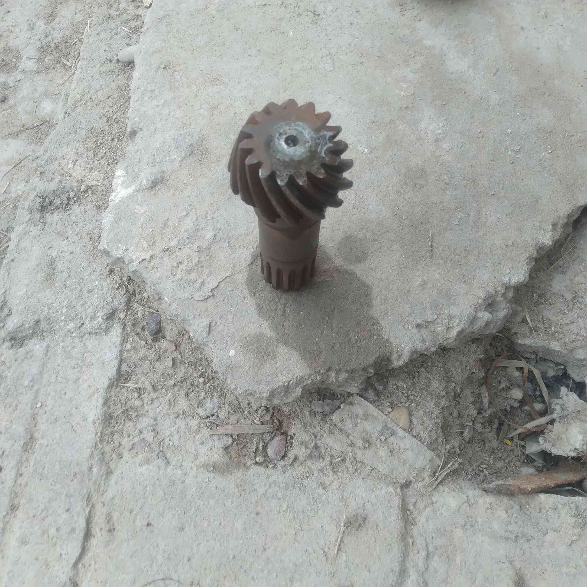 عرموطه مالت اكسن مع دشالي البصفحه مالات شفل فوركاوه اربعين للبيع العرموطه ٢٥٠ ولدشالي الواحد ٢٥٠ألف المكان النجف ناحيت الحيره المبايل ***********
