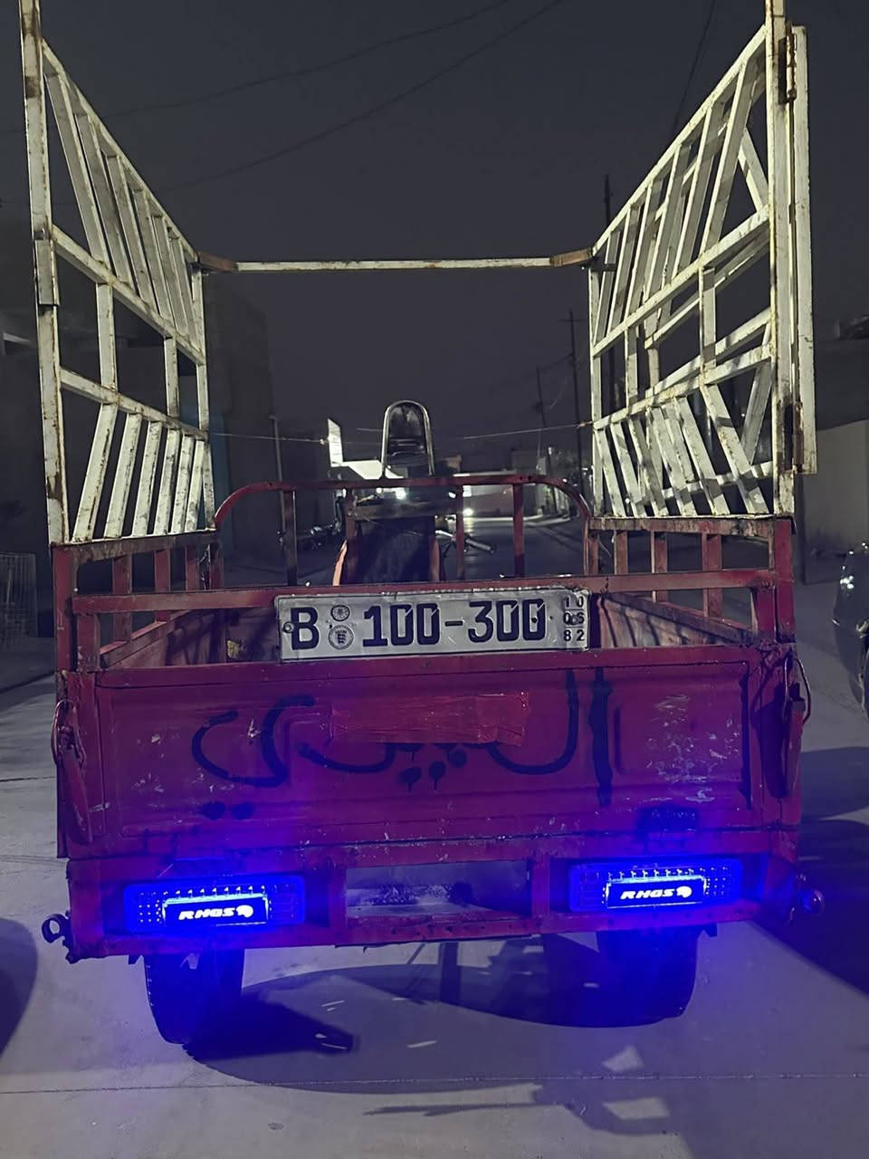 سلام عليكم
متاح ستوته موديل ١٨محرك ٢٢ اي عيب مابيها كهربائيات كلها شغاله فقط الباتري هابط 
ستوته خير من الله مال شغل 
ملاحضه الستوته مع الجنج 
اليريد يتفضل خاص 
رقم الهاتف ***********
